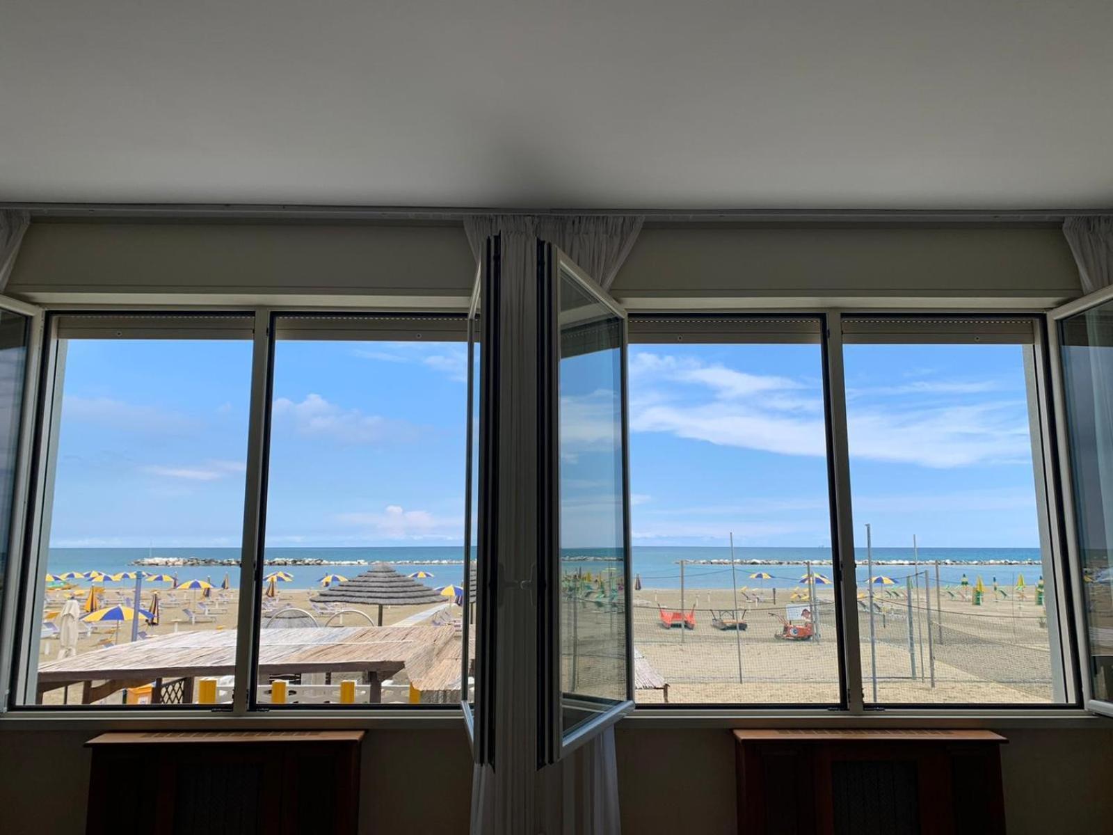 Hotel Acquamarina Viserba Rimini Extérieur photo