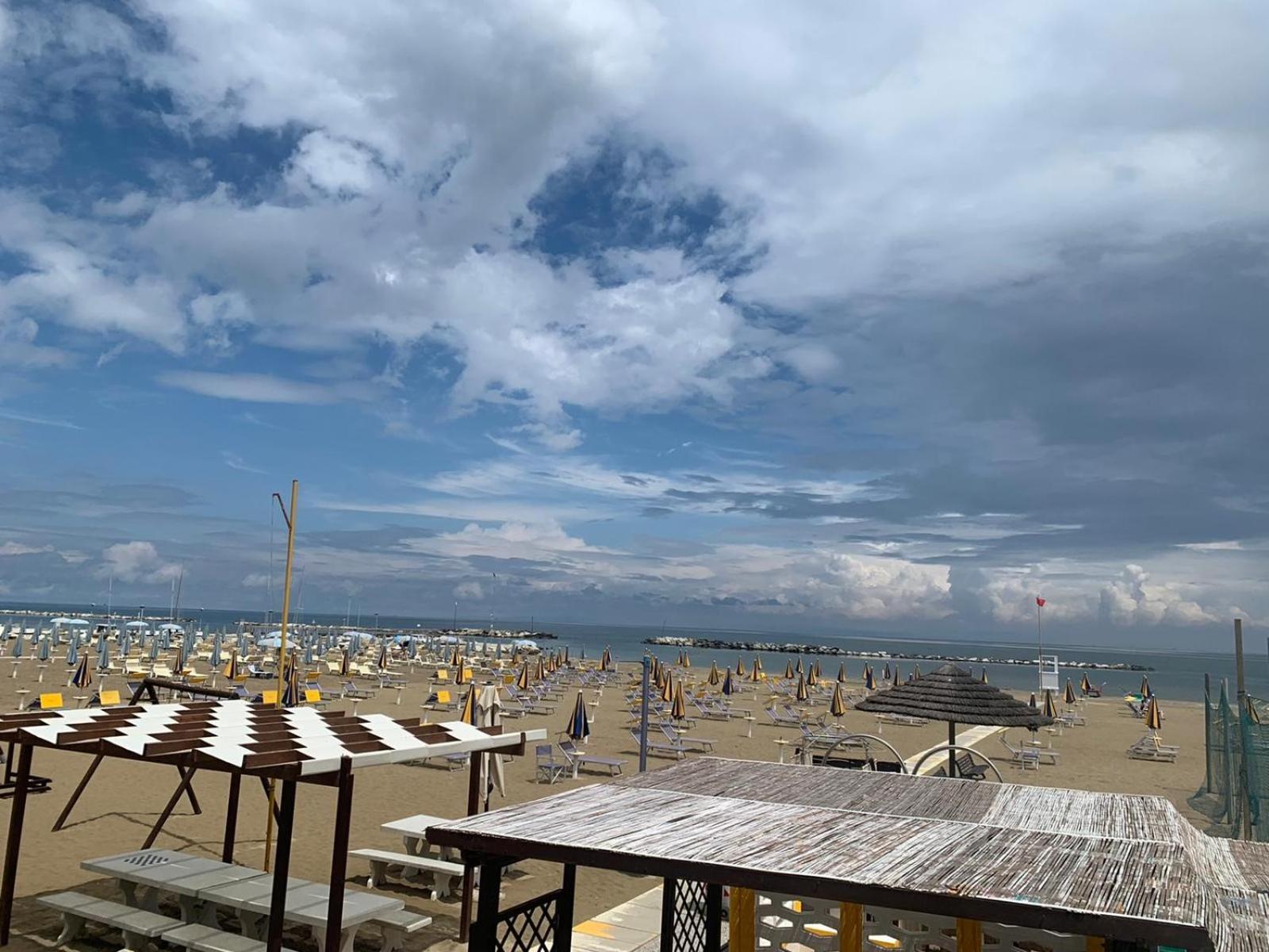 Hotel Acquamarina Viserba Rimini Extérieur photo