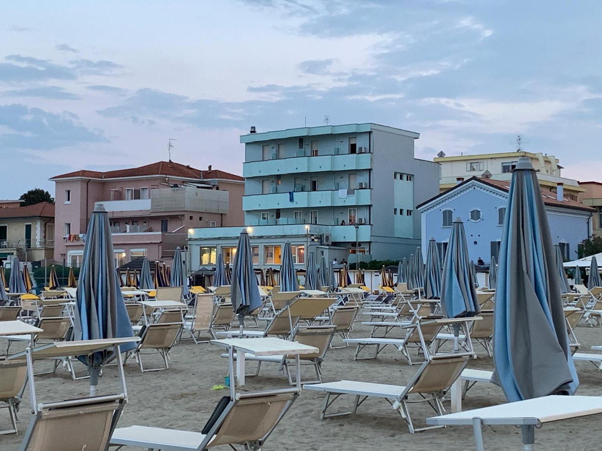 Hotel Acquamarina Viserba Rimini Extérieur photo